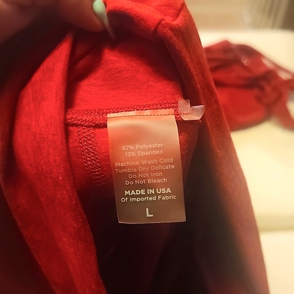 Bombshell Sportwear Set - Picture 9 of 10